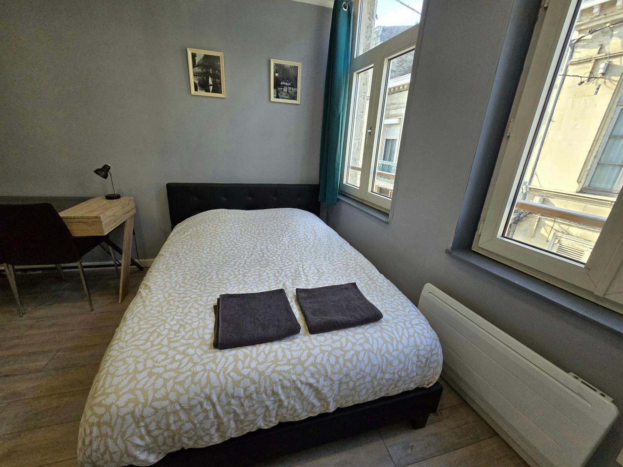 Appartement Hypercentre 301 +Wifi+Independant+ Cuisine Toilette Salle De Bain Privative 발랑시엔 외부 사진